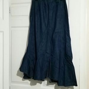 Long jean skirt